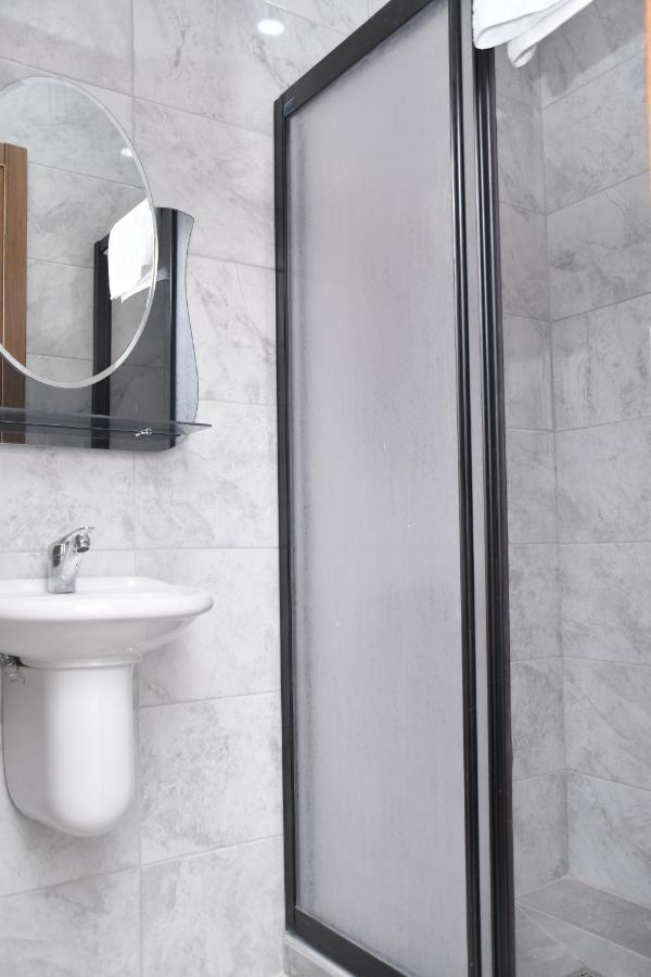 Hotel Arinna Istanbul Ngoại thất bức ảnh